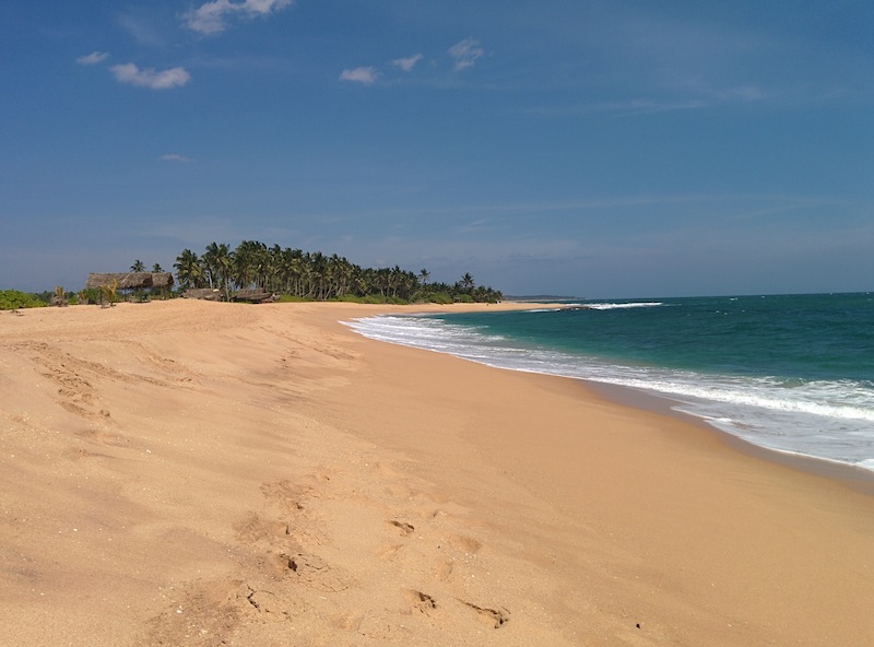 Where is everybody? A very unspoilt beach in Tangalle