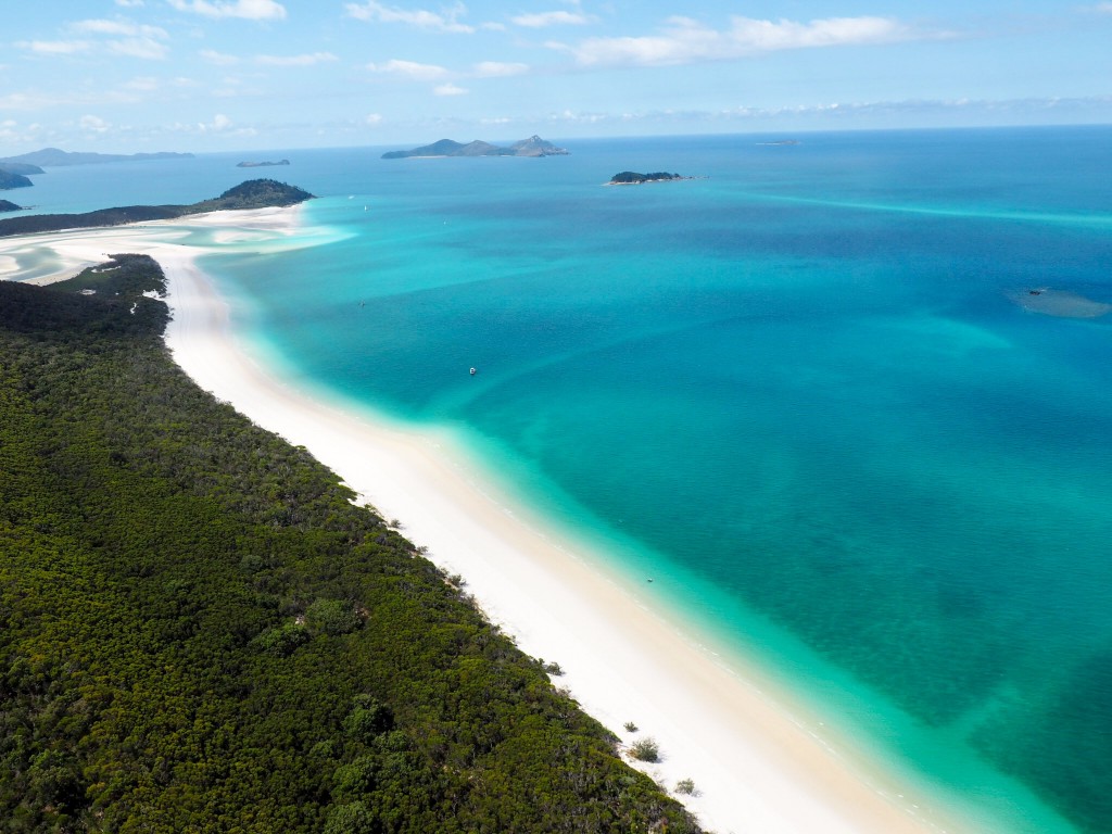 In pictures: Helicopter ride over the Great Barrier Reef & Whitsunday Islands