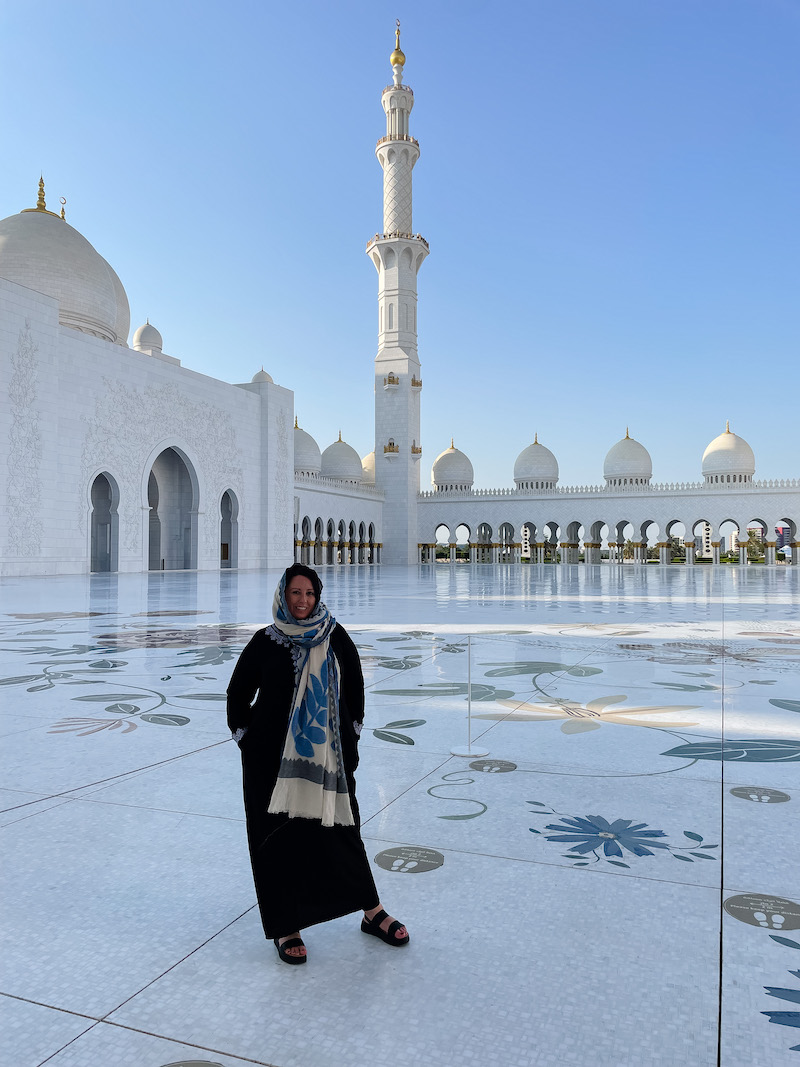 What to wear to Sheikh Zayed Grand Mosque